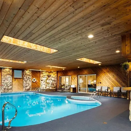New Bensenville Home By O'Hare Airport With Indoor Pool, Sauna, And Arcade