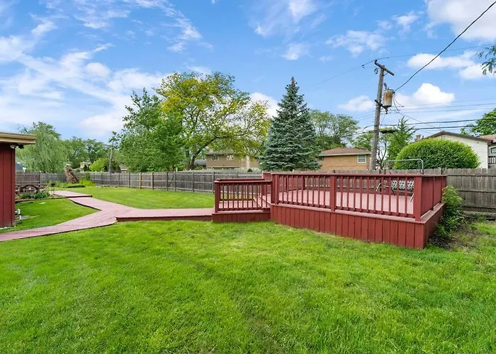 New By O'hare Airport With Indoor Pool, Sauna, And Arcade * Bensenville