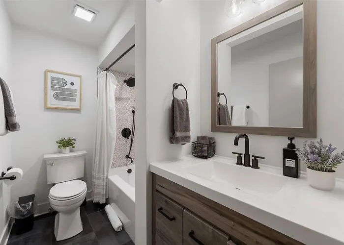 New By O'hare Airport With Indoor Pool, Sauna, And Arcade * Bensenville
