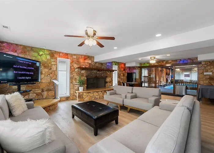 Сasa de vacaciones New By O'hare Airport With Indoor Pool, Sauna, And Arcade *