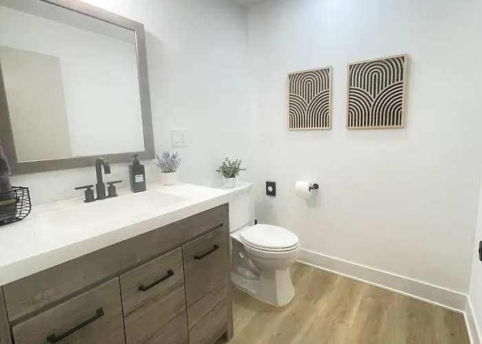 New By O'hare Airport With Indoor Pool, Sauna, And Arcade * Bensenville